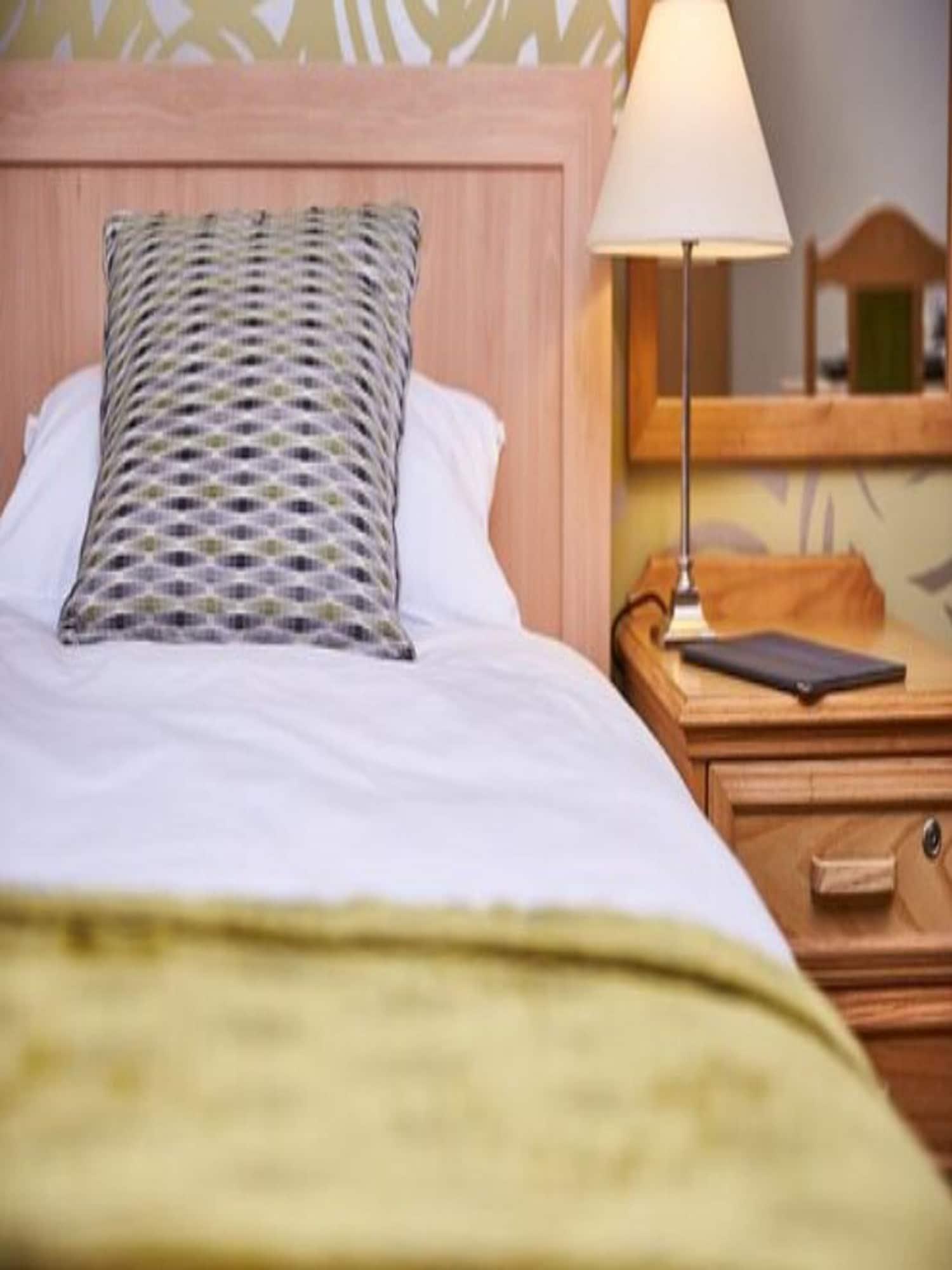 เคนต์ ฮิลล์ พาร์ค Hotel มิลตันคีนส์ ภายนอก รูปภาพ