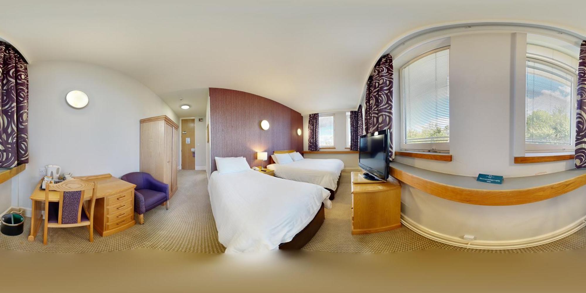 เคนต์ ฮิลล์ พาร์ค Hotel มิลตันคีนส์ ภายนอก รูปภาพ