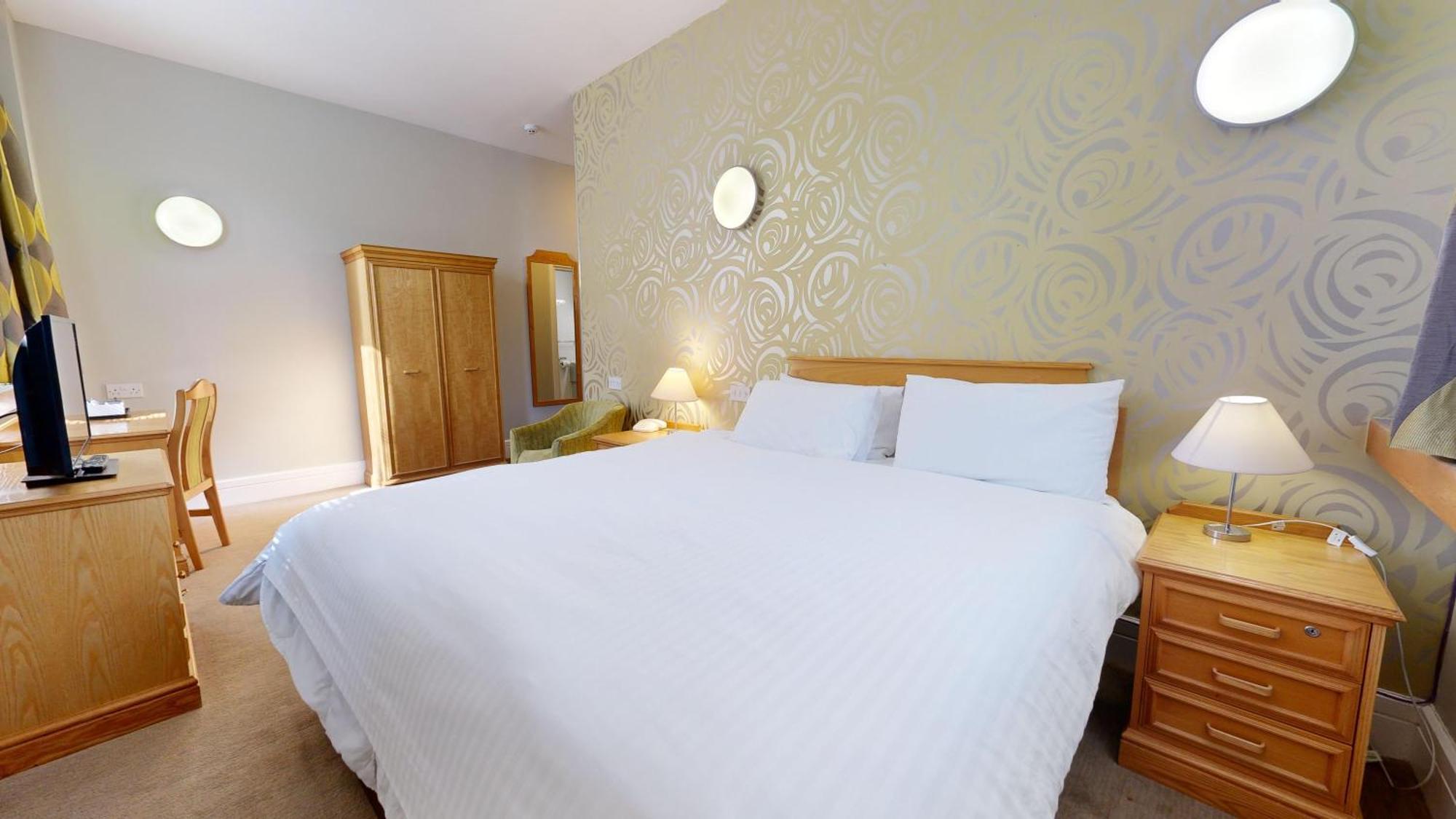 เคนต์ ฮิลล์ พาร์ค Hotel มิลตันคีนส์ ภายนอก รูปภาพ