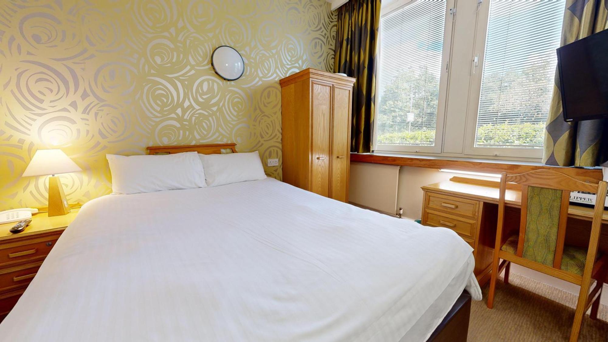 เคนต์ ฮิลล์ พาร์ค Hotel มิลตันคีนส์ ภายนอก รูปภาพ