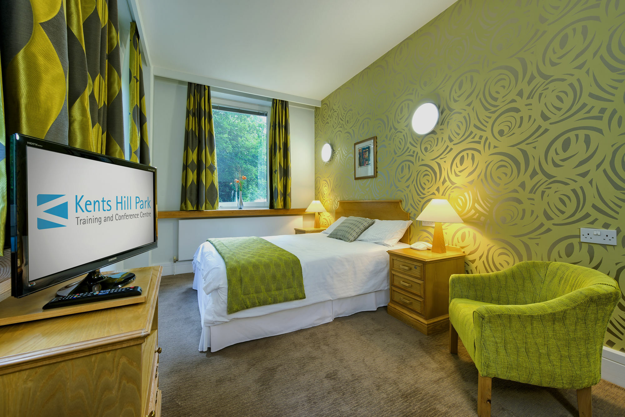 เคนต์ ฮิลล์ พาร์ค Hotel มิลตันคีนส์ ภายนอก รูปภาพ